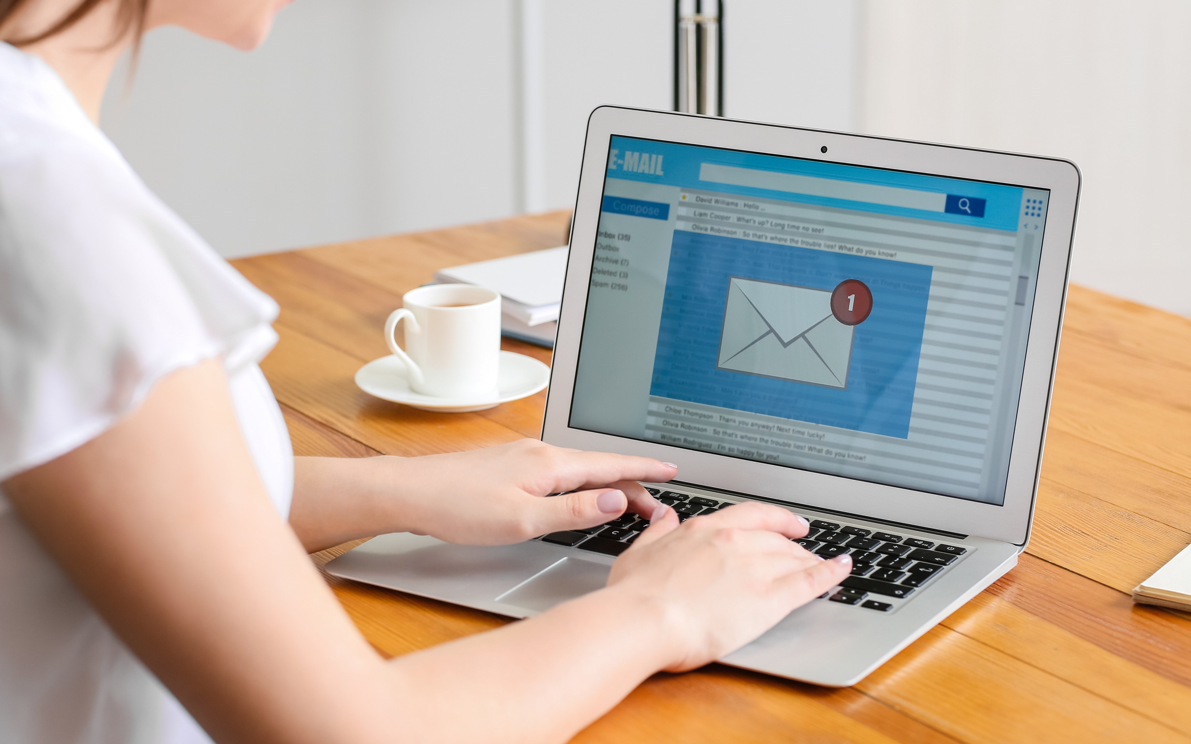 E-Mail-Signatur: Vorlagen, Tipps und Abkürzungen