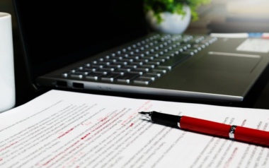richtig schreiben geschäftliche Korrespondenz, geschäftliche Briefe, geschäftliche E-Mails, Rechtschreibung, Grammatik, Rechtschreibprüfung, Grammatikprüfung