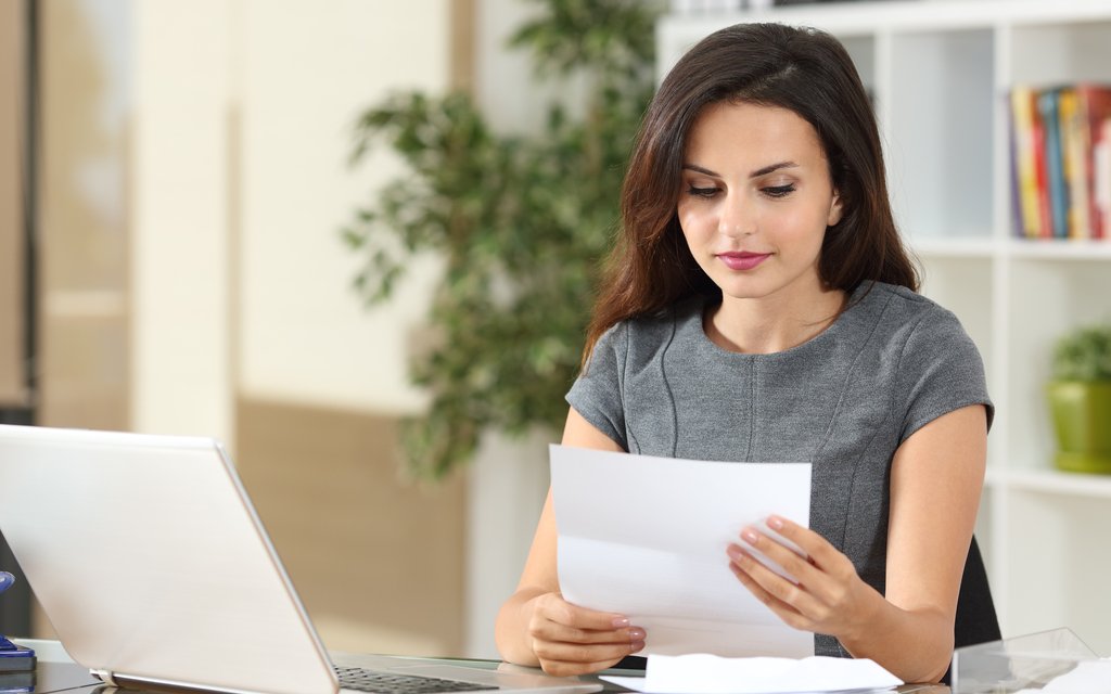 Zeugnis Sekretärin, Arbeitszeugnis sekretärin verstehen, Zwischenzeugnis Arbeit Bedeutung verstehen